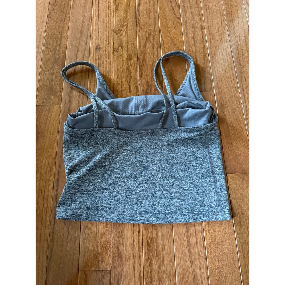 Vuori | Heather Gray Halo Cropped Tank Top NO PADDING Casual Athlesuire Sz S - Picture 6 of 7